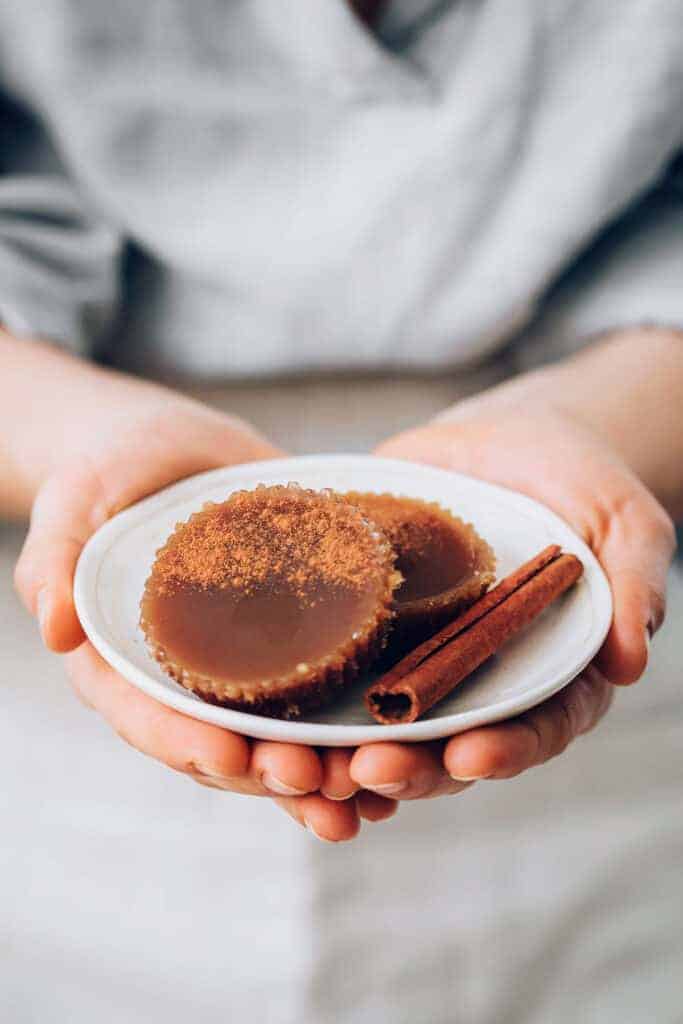 How to make lotion bars with bronzing ingredients