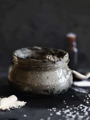 Make Your Own Natural Bug Bite Itch Relief Cream + Calamine Lotion Recipe