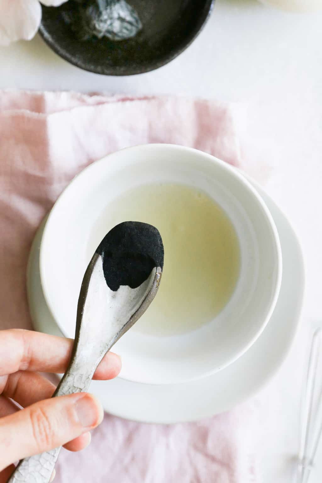 Charcoal aloe mask