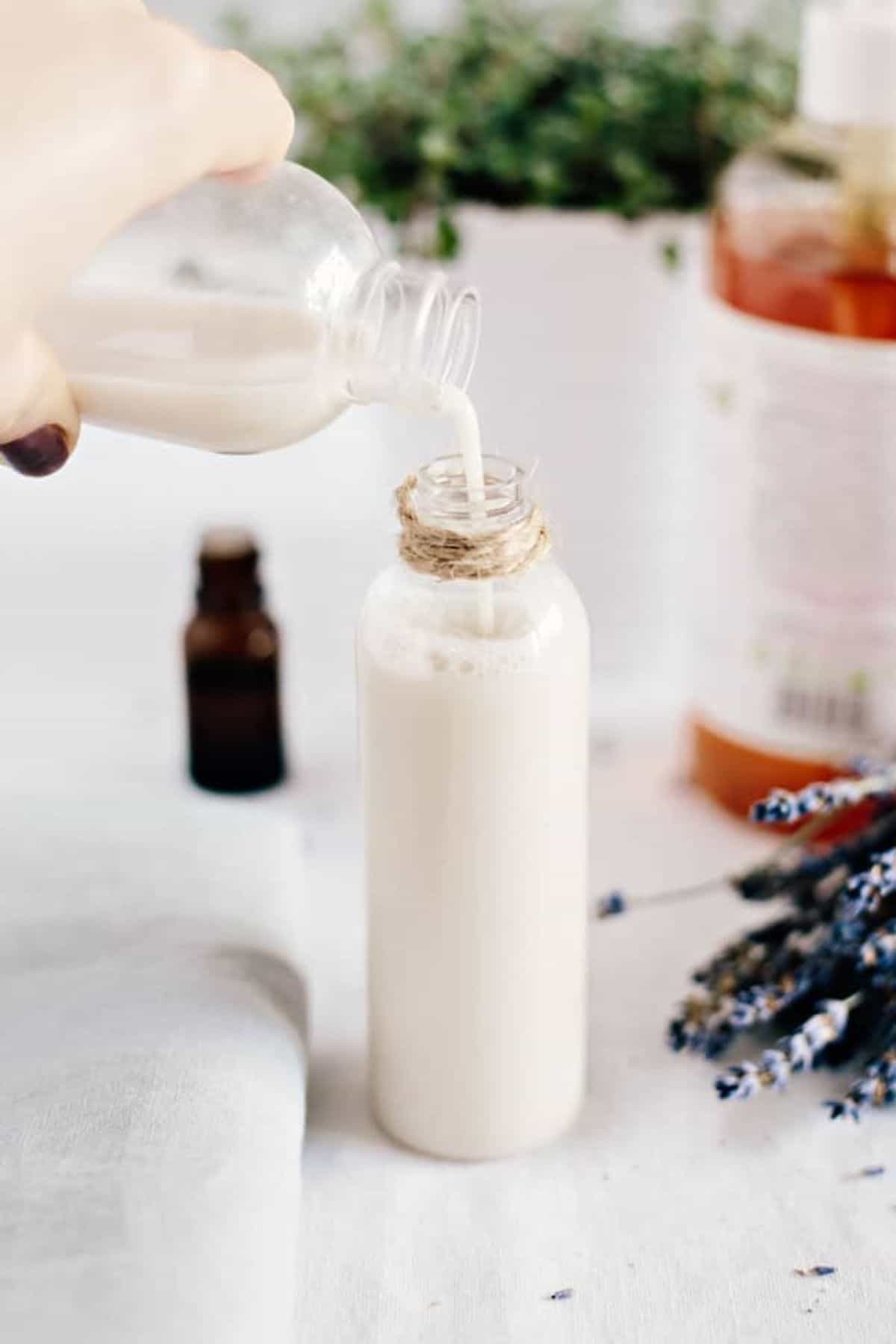 Coconut milk body wash