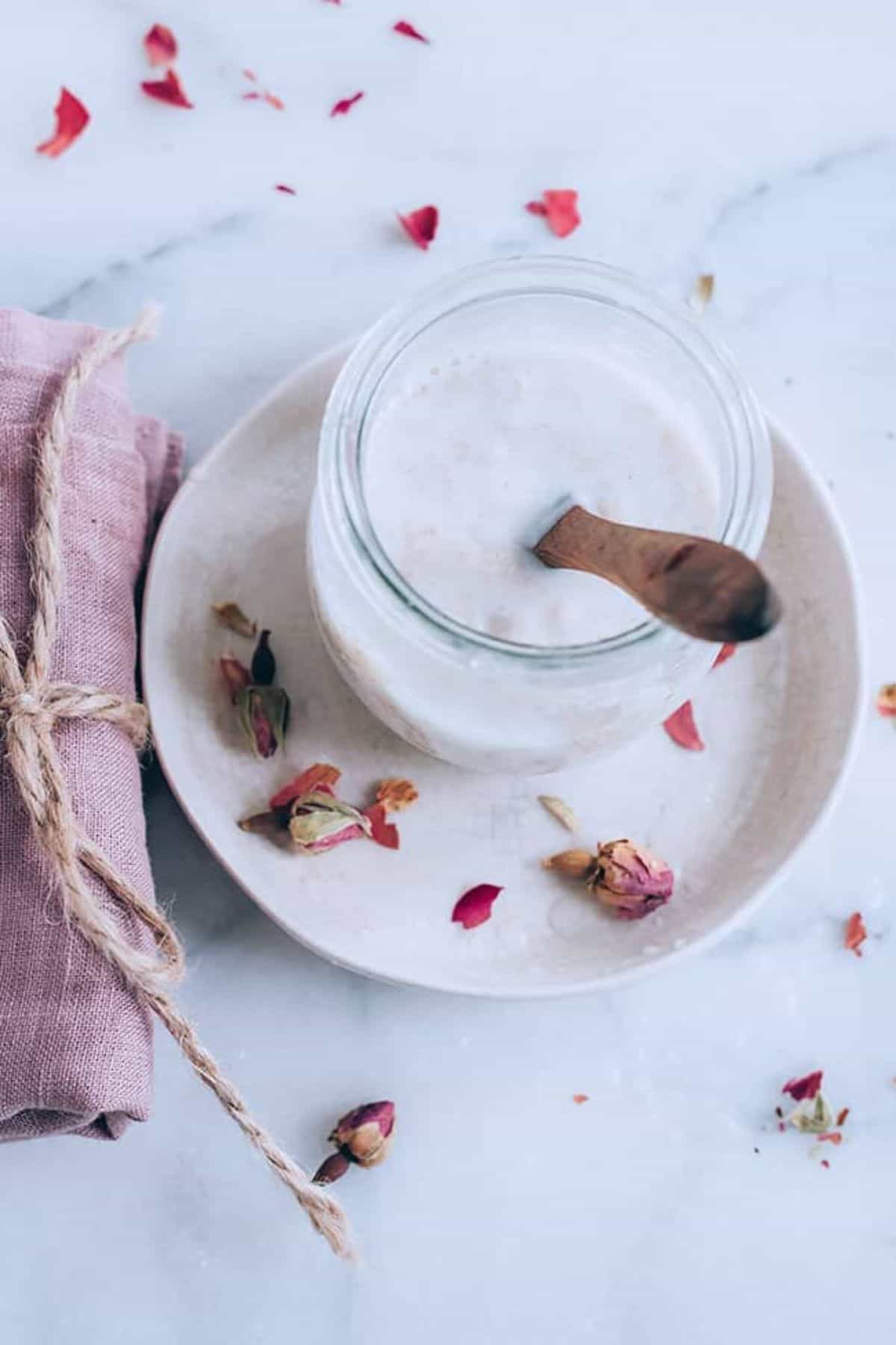 Coconut milk face cleanser