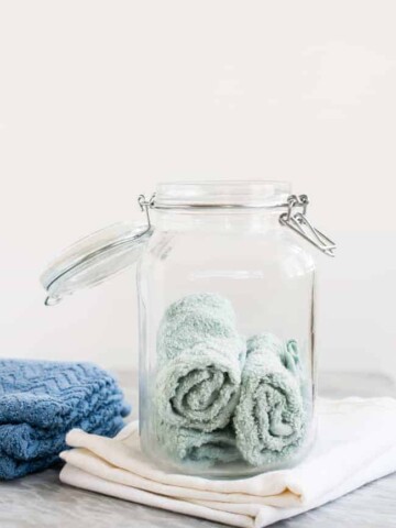 DIY natural disinfectant wipes | 