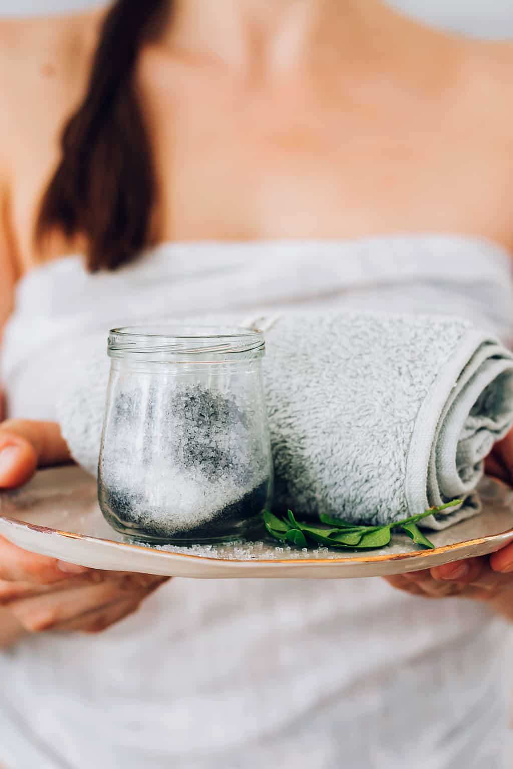 Cleansing soak with Activated Charcoal & Black Lava Salt