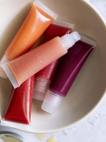 How to Make Lip Oil