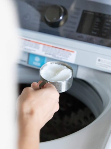 How to use diy natural liquid laundry detergent