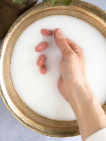 Soothing Dry Hand Soak