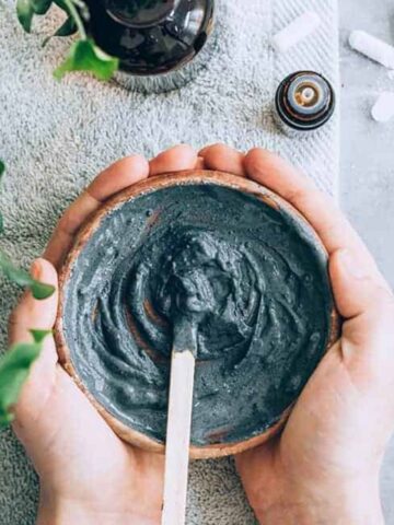 Tea Tree Essential Oil Acne Mask